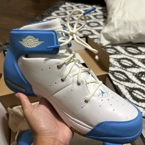 Jordan Carmelo 1.5 - Sz 9 - Picture 4 of 4